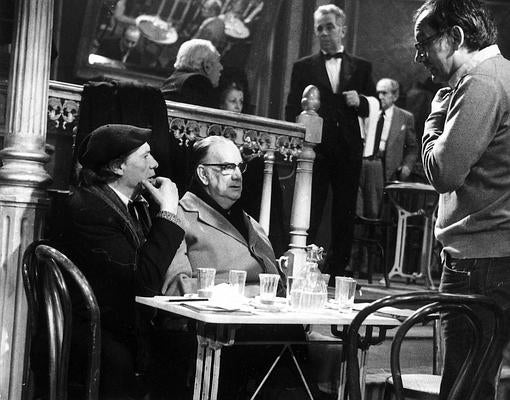 Mario Camus le dirige en su filme «La colmena»