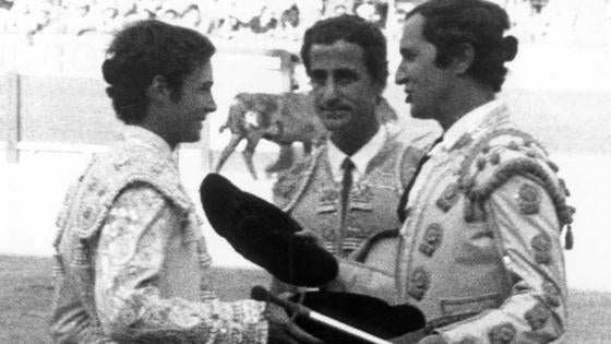 Manzanares se doctoró de manos de Luis Miguel y en presencia de El Viti