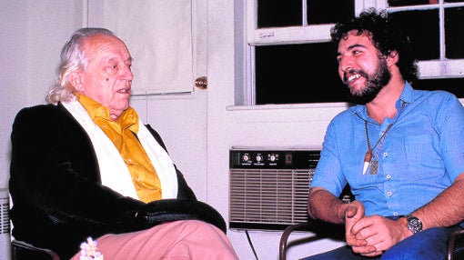 Alberti conversa con Juan Lebrón en Nueva York
