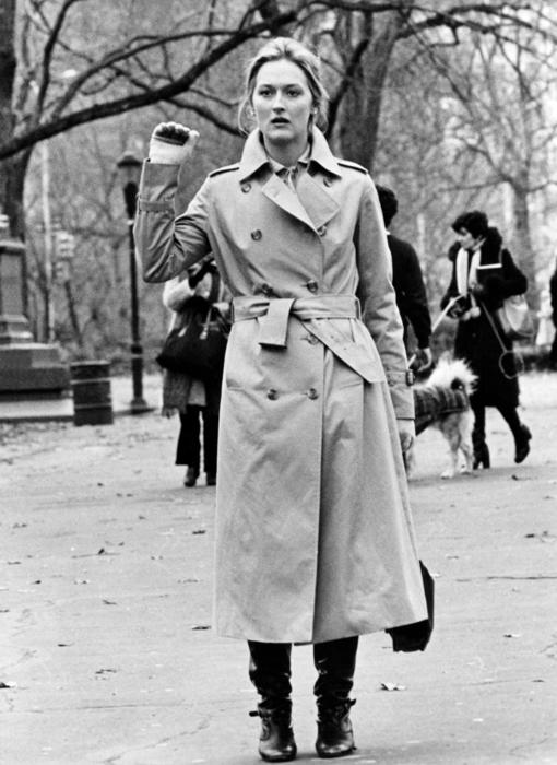 Meryl Streep con una gabardina Burberry en «Kramer contra Kramer»