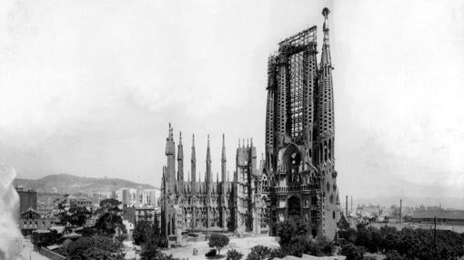 Estado de las obras de la Sagrada Familia en junio de 1926