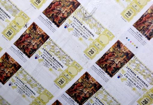 La Lotería Nacional se imprime en un tipo de papel ad hoc para este tipo de sorteos