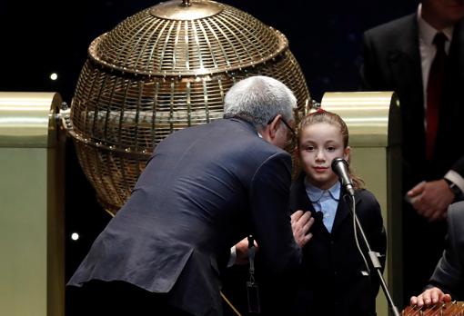 Momento en el que el regidor ha hablado con la pequeña