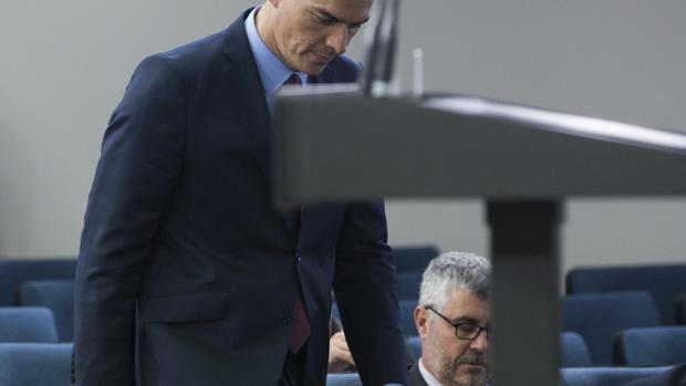 A falta de medios sanitarios, censura