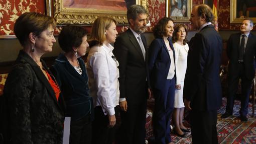Victoria Ortega, a la izquierda de la imagen, en la apertura del último Congreso del Observatorio contra la Violencia Doméstica el pasado 3 de noviembre