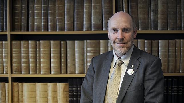 Ex ministro de Finanzas de Islandia: «No es justo socializar las pérdidas de la banca»