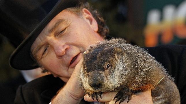 Dictan pena de muerte para la marmota Phil por errar su pronóstico del tiempo