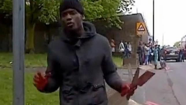 Dos hombres asesinan a machetazos a un soldado en Londres «en el nombre de Alá»