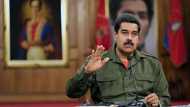 Maduro critica a los medios por «tapar los milagros que se hacen por Venezuela»