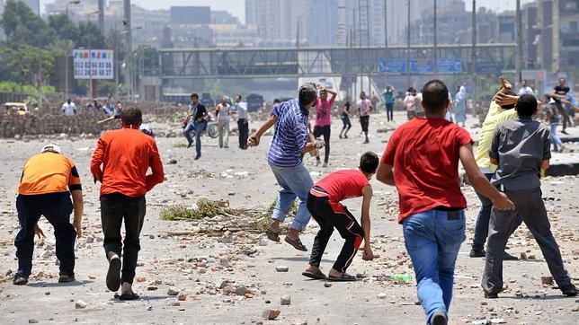 Al menos 80 muertos y 792 heridos en los disturbios de El Cairo y Alejandría