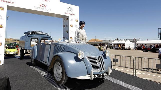 La Concentracion Mundial De 2cv En Teruel Bate Records De Participacion