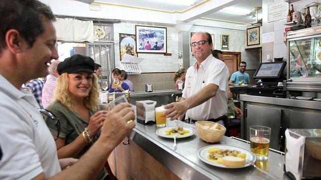 El dueño de un bar de Soria aclara que la ensaladilla rusa que sirve no es rusa