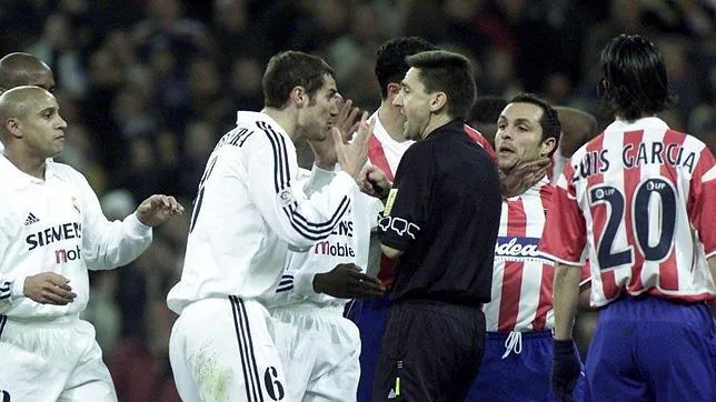 Real Madrid-Atlético: Empujón en el área, penalti