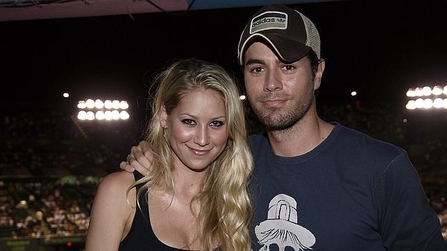 Enrique Iglesias ya no vive con Anna Kournikova