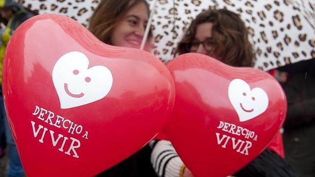 La Eurocámara rechaza un informe que defiende el derecho de la mujer a abortar
