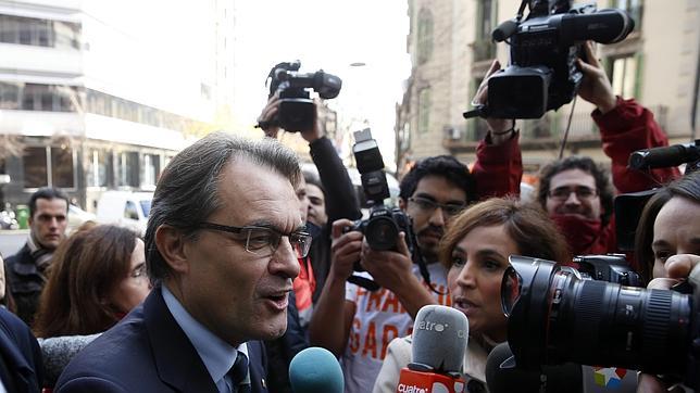 Mas,abordado por los medios