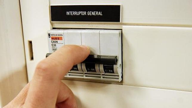 La discriminación horaria, la opción para adelgazar el recibo de la luz
