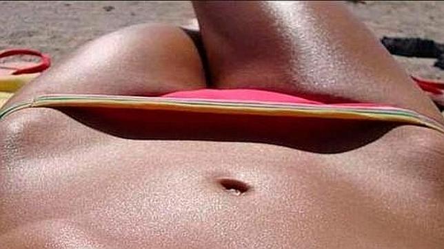 El «Bikini Bridge», la broma viral que se ha convertido en una peligrosa moda