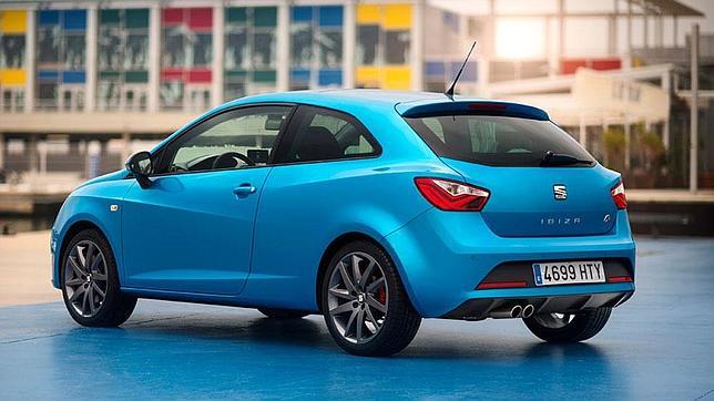 Además de la versión de 3 puertas SC, el Ibiza ACT está disponible en la berlina de 5 y en formato familiar, o Ibiza ST, siempre con terminación FR.