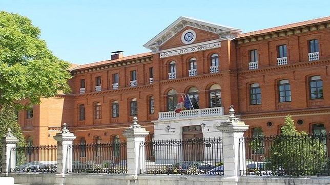 El IES Zorrilla: así es el instituto de Sáenz de Santamaría y Soraya  Rodríguez