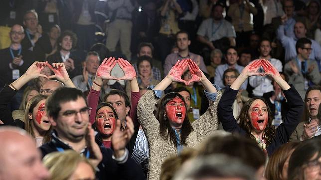Rajoy, interrumpido en su discurso en Euskadi por gritos a favor del aborto