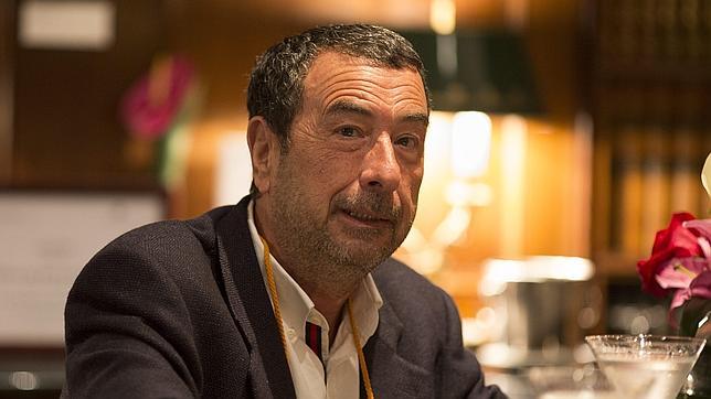 José Luis Garci: «El nacionalismo es un mundo pequeño y estrecho»