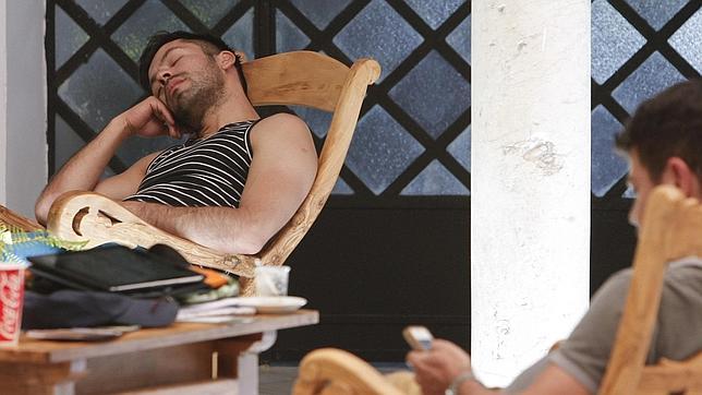 Los expertos alertan del riesgo de dormir siestas de más de media hora