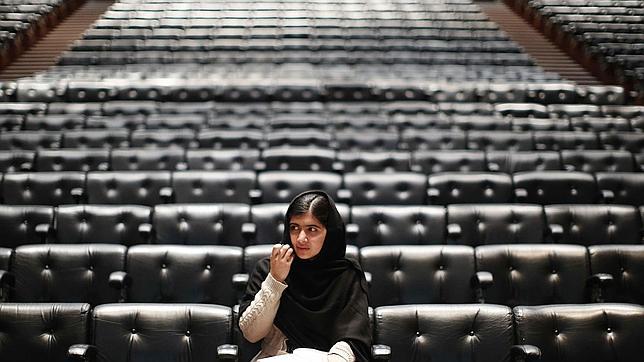 La activista adolescente Malala Yousafzai, que recibió un disparo de los talibanes