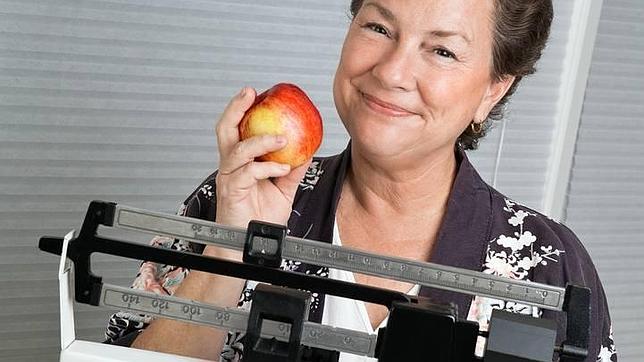 Cómo perder peso durante la menopausia y después de los 50 años