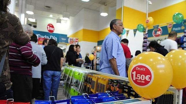 Qué vende Dealz, el primer «todo a 1,5 euros» de primeras marcas?