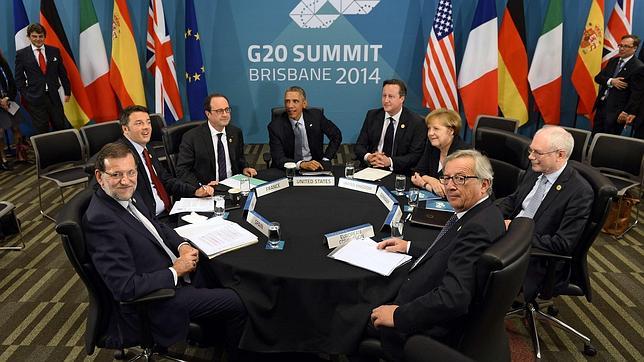 Participantes en la cumbre australiana del G-20 de Brisbane (izda. a dcha: los dirigentes de España, M. Rajoy; Italia, M. Renzi; Francia, F. Hollande; Estados Unidos, B. Obama; Reino Unido, D. Cameron; Alemania, A. Merkel; y de la Comisión, J-C. Juncker