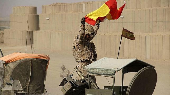 Fotografía de archivo de un militar español del último convoy del repliegue de Qala i Nao, en septiembre de 2013