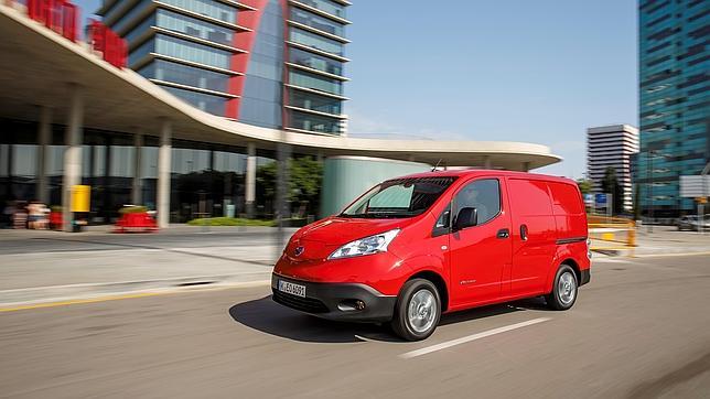 La Nissan e-NV200 completamente eléctrico se beneficia de la máxima subvención de la CAM a la compra de furgones en 2015.