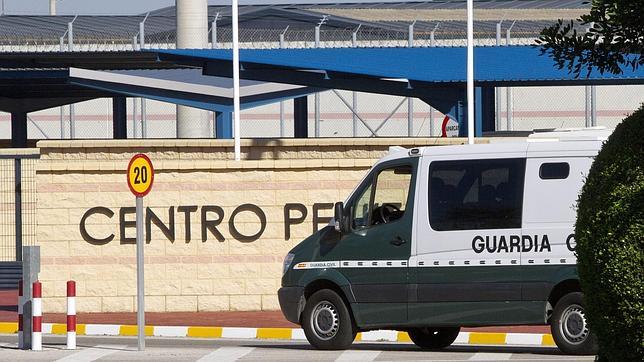 Entrada de la prisión de Puerto III en la localidad gaditana de El Puerto de Santa María