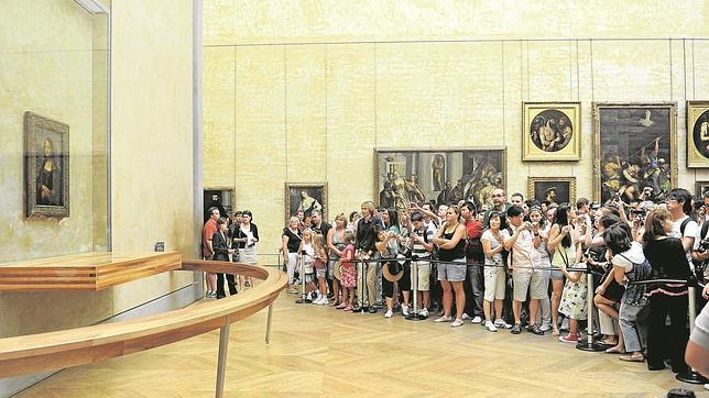 «La Gioconda» dejó de ser una obra de arte. Es una estrella, la gran atracción turística del Louvre