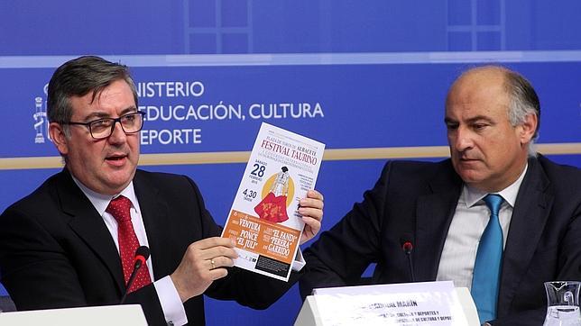 Fernando Benzo, junto a Marcial Marín, en la presentación del Congreso de Tauromaquia