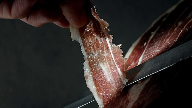 Los mayores beneficios cardiovasculares se obtuvieron con jamón ibérico de bellota frente al de cebo
