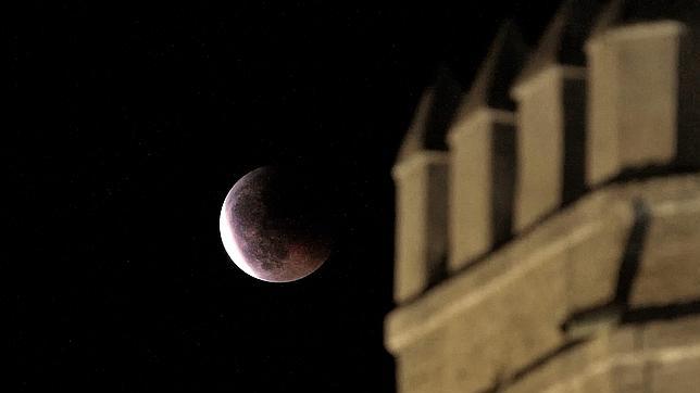 La Luna se aleja cada vez más de nuestro planeta debido a causas naturales