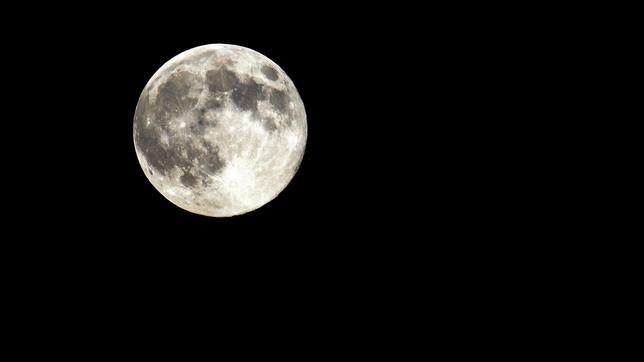 Una superluna celebrará la llegada del equinocio de primavera