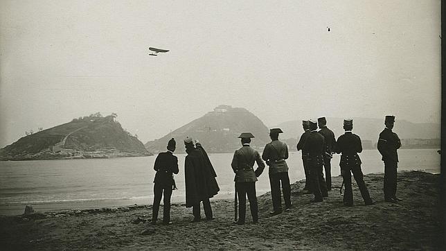Raid del aviador francés Védrines