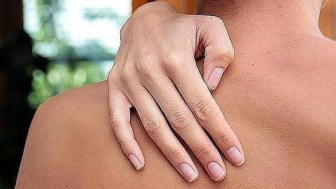 Dolor de espalda y reumatismos son los primeros y terceros problemas de salud crónicos más frecuentes en España