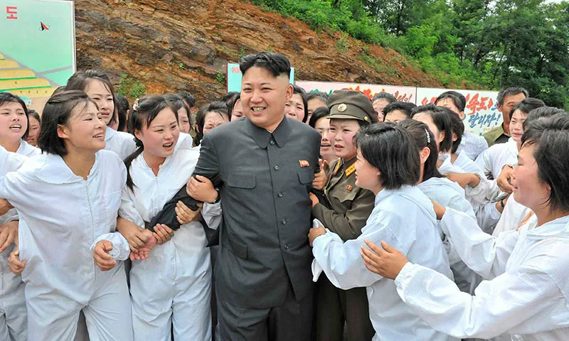 Visita de Kim Jong-un a un centro de cultivo de setas.