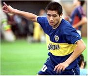 El argentino Riquelme jugará en el Barcelona durante las cinco o seis próximas temporadas