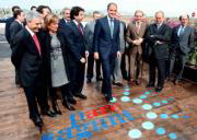 EFE El presidente de la Generalitat, Francisco Camps, junto a otras autoridades, ayer en la inauguración la primera fase de Parc Sagunt