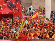 ABC Aficionados muestran su apoyo a España en la Plaza de Colón