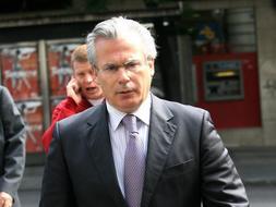 Garzón da el primer paso para elaborar un censo de desaparecidos en la Guerra Civil y el franquismo