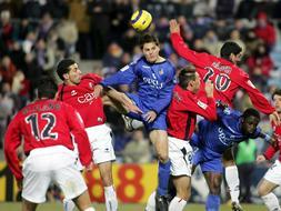 tras el empate en el partido de ida, los 'rojillo' están obligados a ganar si quieren pasar a octavos. /Archivo