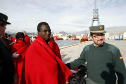 guardia, civil, espera, avalancha, pateras, sive, averiado