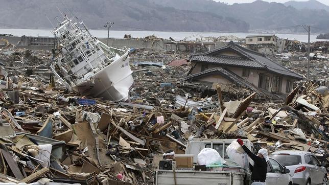 Dos Muertos Por La Mayor Replica Del Terremoto De Japon