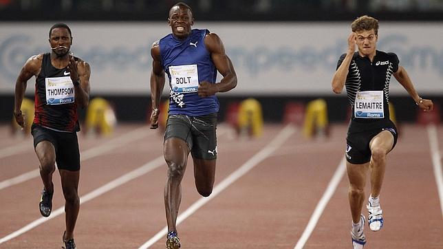 Usain Bolt vence en su reaparición